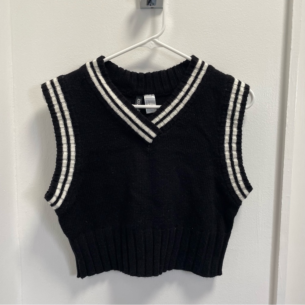 H&M v-neck sweater vest